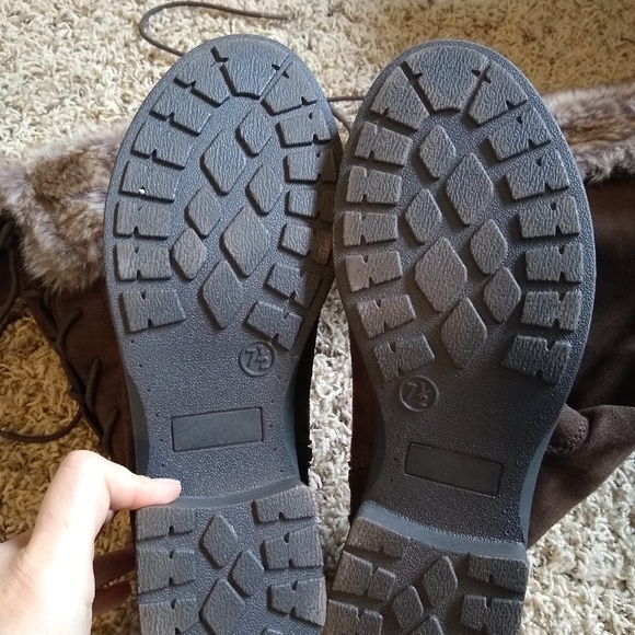 Beautiful Boots! - Picture 4 of 4